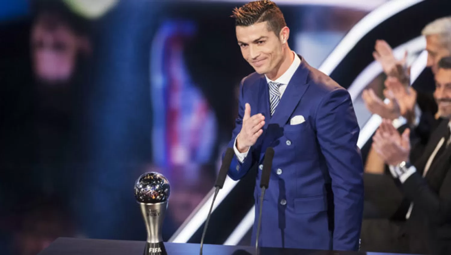 GANADOR. Cristiano Ronaldo se quedó con el Premio The Best. (MARCA.COM)