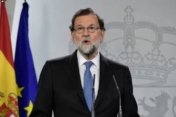 Rajoy destituyó el gobierno catalán y convocó elecciones en la región