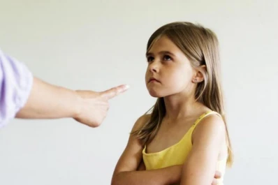 La violencia contra los chicos y sus múltiples disfraces
