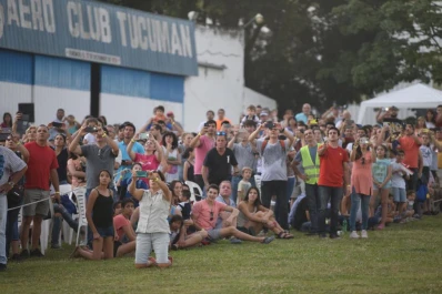 El cielo de Yerba Buena se llenó de miradas