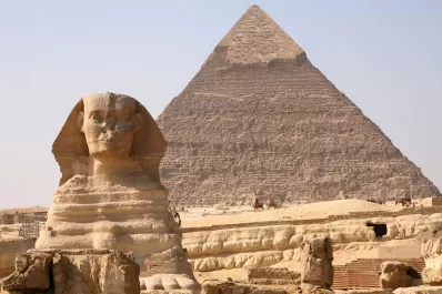 Descubren una gigantesca cámara secreta en la pirámide de Keops