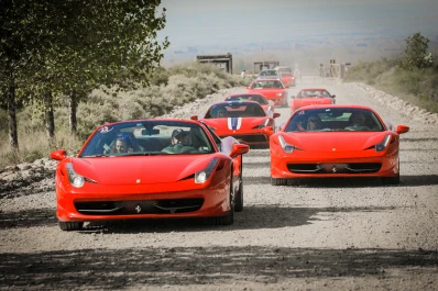 La caravana de Ferraris pasa el domingo por Tucumán: a qué hora y dónde la podrás ver