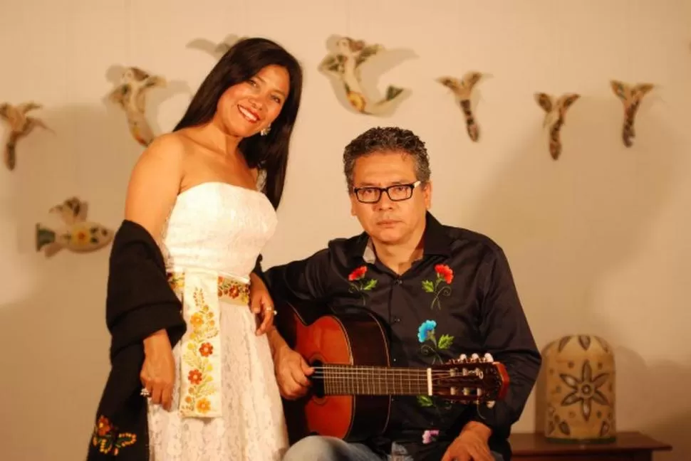 VOZ Y GUITARRA. Consuelo Jerí y Marino Martínez traen el sonido de los Andes peruanos al centro cultural. unl.edu.ar