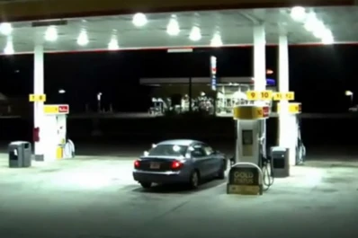 Video: graban el momento en el que una mujer escapa de su secuestrador