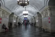 Tomar un subte en Rusia es entrar en un palacio subterráneo