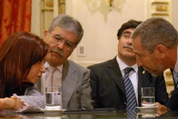 Cristina denuncia persecución y acusa a Bonadio de servir al Estado