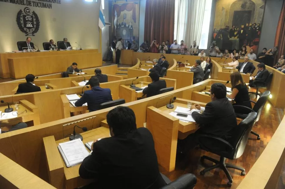 EN EL RECINTO. La oposición y el oficialismo al Municipio debatirán el Presupuesto 2017 a partir de las 18. la gaceta / foto de Antonio Ferroni (archivo)