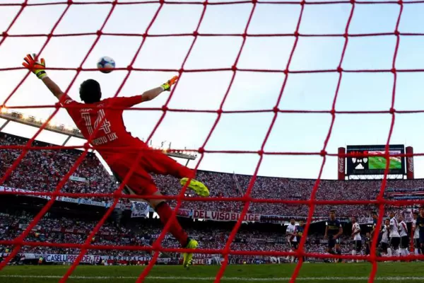 Francescoli castigó a Lux y agrandó la polémica en River