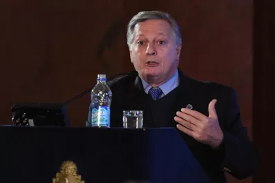 Aranguren aclaró su relación con dos offshore