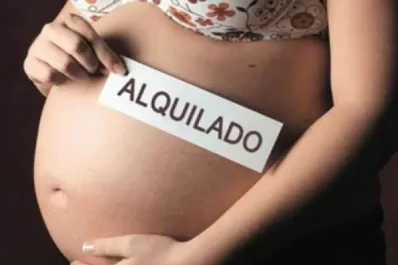 Periodista feminista y marxista critica la maternidad subrogada