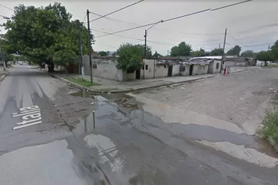 Atacaron a palazos y a pedradas a un grupo de policías para impedir una detención en La Bombilla