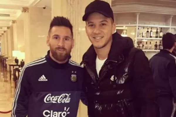 Momento incómodo antes de la foto: Messi no reconoció a Driussi