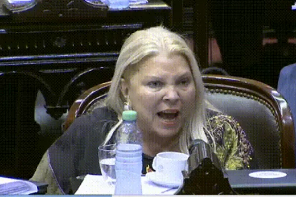 Minimizan el choque de Carrió y opositores