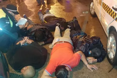 Los integrantes de una banda se disfrazaban de policías para asaltar