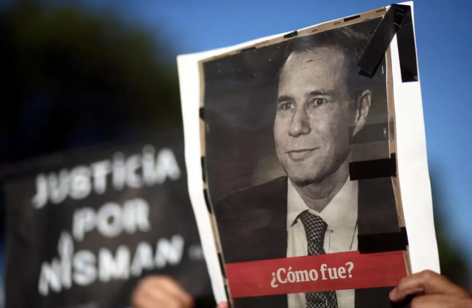 LAS PERICIAS. Los expertos aseguran que Nisman murió asesinado. REUTERS (ARCHIVO)