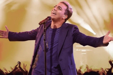 No lo imita; Cristian Castro quiere cantar como Sandro