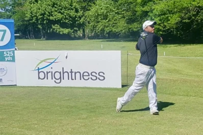 Monroy, con compañía, lidera en el PGA Tour latino