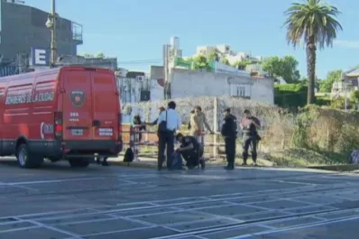 Tragedia: cruzó con la barrera baja y murió atropellada por el tren