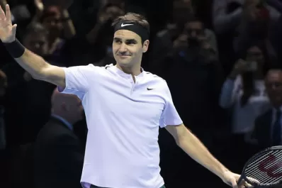Video: Federer debutó con un triunfo en el Masters de Londres