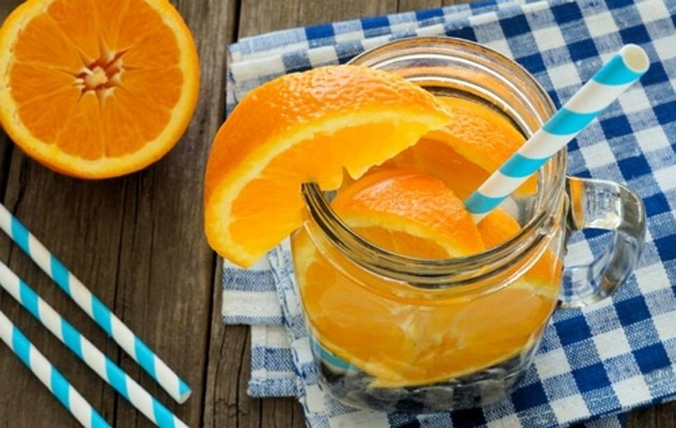 Naranja con jengibre y albahaca