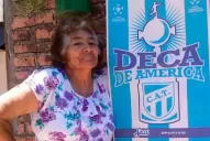 Conocé la historia de Maruca, la abuela hincha de Atlético que alentó al equipo frente a un televisor y conquistó a todos