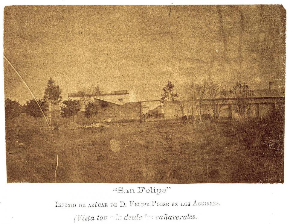 SAN FELIPE. Borrosa foto de 1872, tomada por Ángel Paganelli, que enfoca “una vista desde los cañaverales”. 