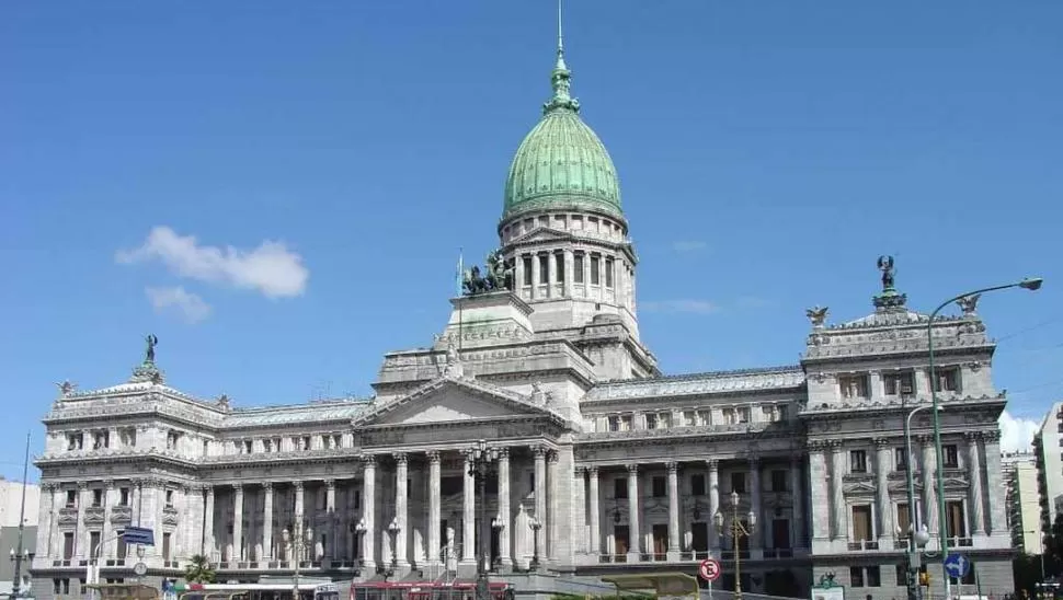 AL RECINTO. El debate de las reformas se trasladará al Congreso nacional. prensa senado