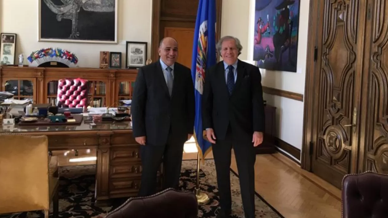 EN WASHINGTON. El gobernador, Juan Manzur, y el titular de la OEA, Luis Almagro. FOTO TOMADA DE COMUNICACIONTUCUMAN.GOB.AR