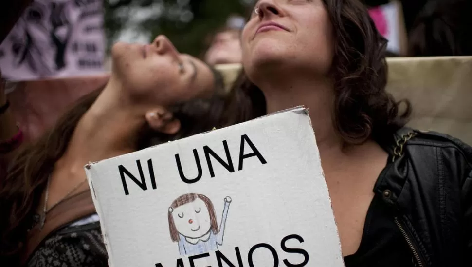 ALERTA. Cerca del 30% de las mujeres han sido víctimas de violencia.  la gaceta  /foto de Inés Quinteros Orio