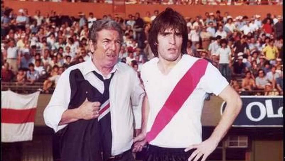 PIONERO. Ángel Labruna dirigió a su hijo Omar entre 1976 y 1981.  