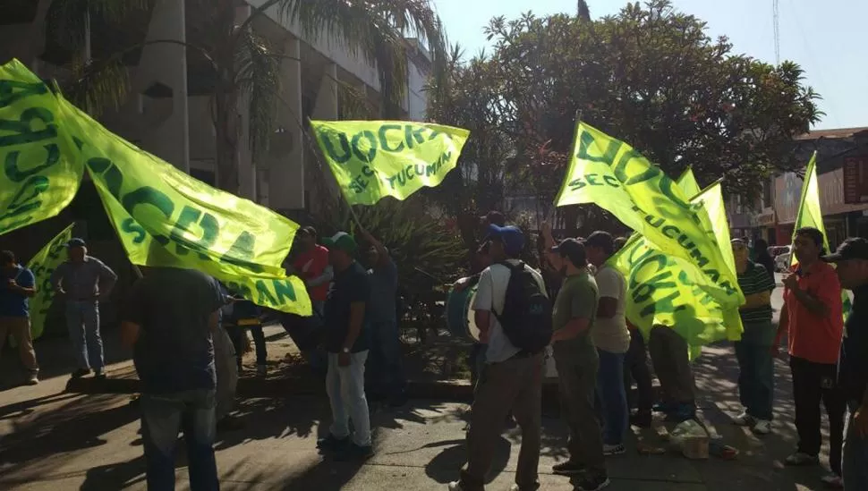 Protesta en pleno centro: por una manifestación de Uocra no se puede circular por 24 de Septiembre y Maipú