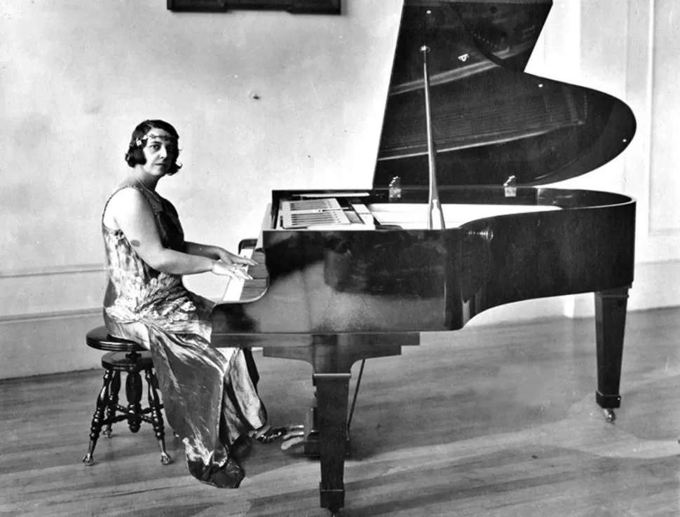 EN NUEVA YORK. La pianista gala se presentó junto a la Filarmónica de esa ciudad en la Academia de Música de Brooklyn en diciembre de 1913 con gran éxito de público.