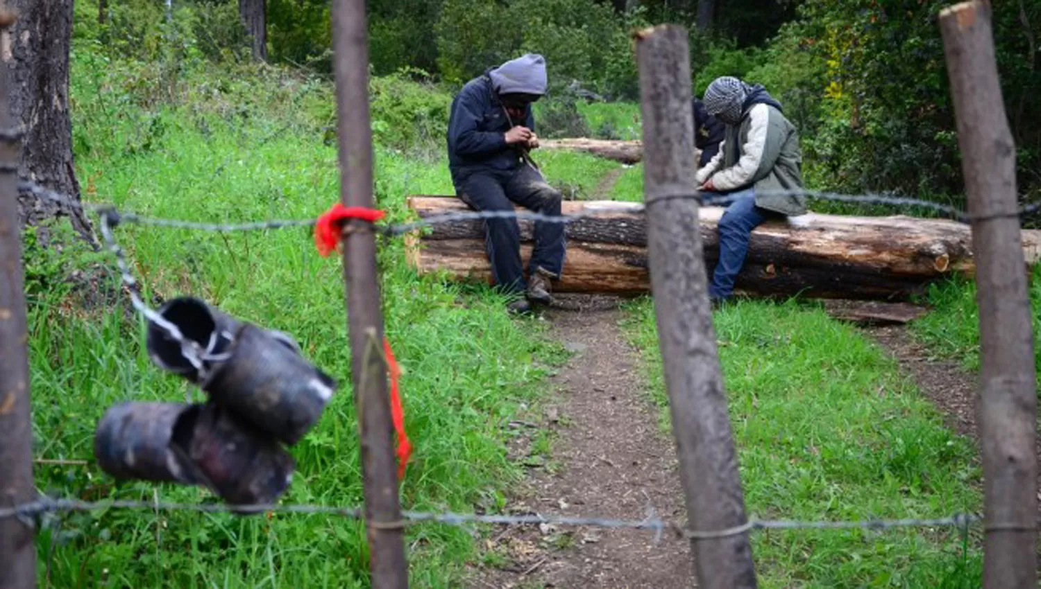 VIOLENTOS SIN ROSTRO. Rebeldes mapuches permanecen ocupando territorio de la zona de Lago Mascardi.