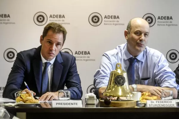 Sturzenegger ratificó la política monetaria del Banco Central