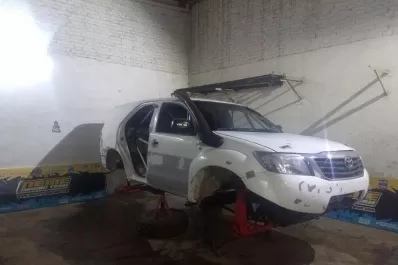 La camioneta de Neme, único tucumano en carrera, está siendo alistada