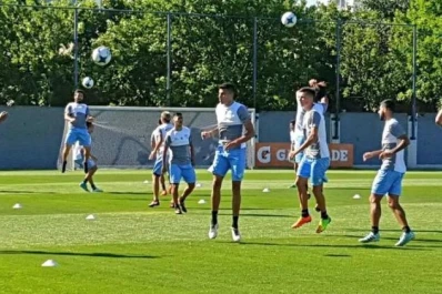 Atlético tiene la cabeza en todos lados