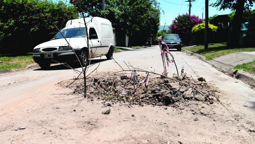 Se investiga si hay irregularidades en el pavimento de Yerba Buena