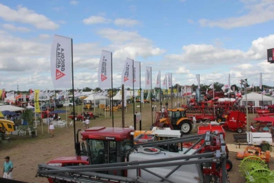 El campo se muestra, el lema de ExpoApronor 2018