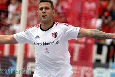 Newell's, con la vuelta de Bianchi, recibe a Racing en el Parque Independencia