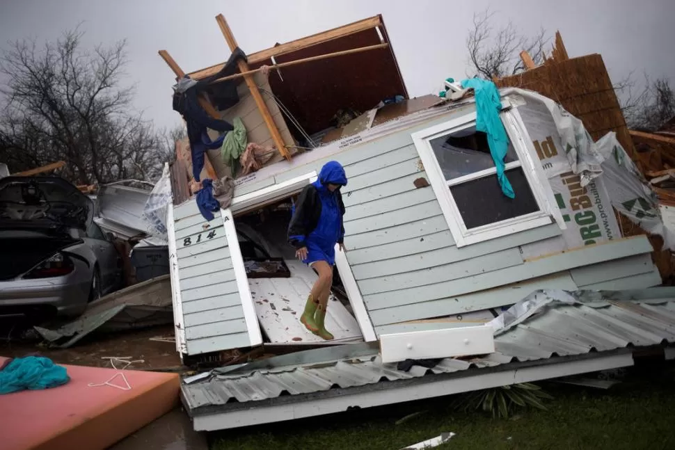 EL PASO DEL “HARVEY”. El ciclón fue devastador; destruyó miles de viviendas en Texas durante agosto. reuters 