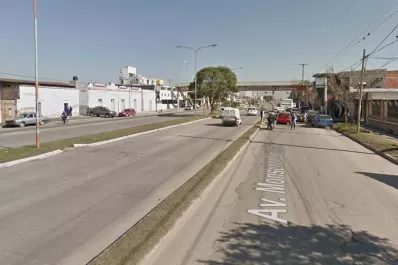 A tiros intentan asaltar a dos motociclistas