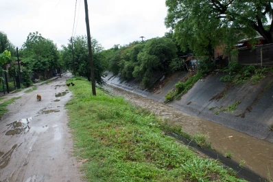 Canal Norte: un barrio al borde del abismo