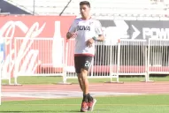 Enzo Pérez hizo trabajos con pelota, pero aún es duda en River Plate