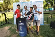 Los hinchas “decanos” sueñan con coronar un 2017 perfecto venciendo a River, en Mendoza