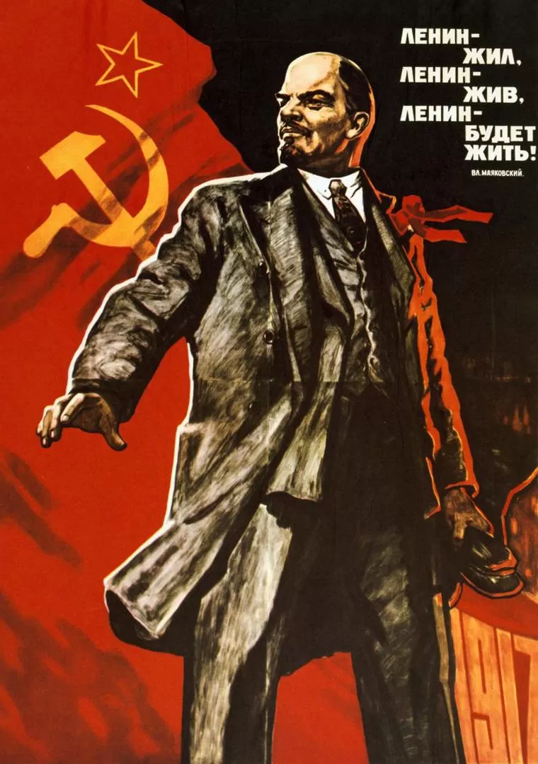 EL AFICHE. “Lenin vivió, Lenin vive, larga vida a Lenin”, se lee en el póster de propaganda del soviética de Viktor Semenovich Ivanov. 
