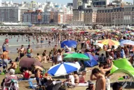 Playa por playa: cuánto costará alquilar en la Costa este verano