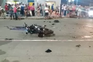 Choque mortal entre una motocicleta y un automóvil