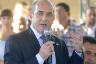 El policía que fue baleado anoche estaba de consigna frente a la casa de un ministro