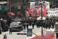 Gases, piedras, empujones y corridas en la marcha contra la reforma previsional