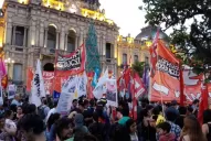 Marcharon en plaza Independencia contra la reforma previsional